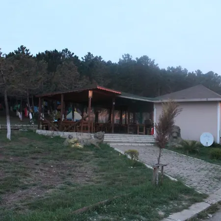 Kemping Sahil Kamp *